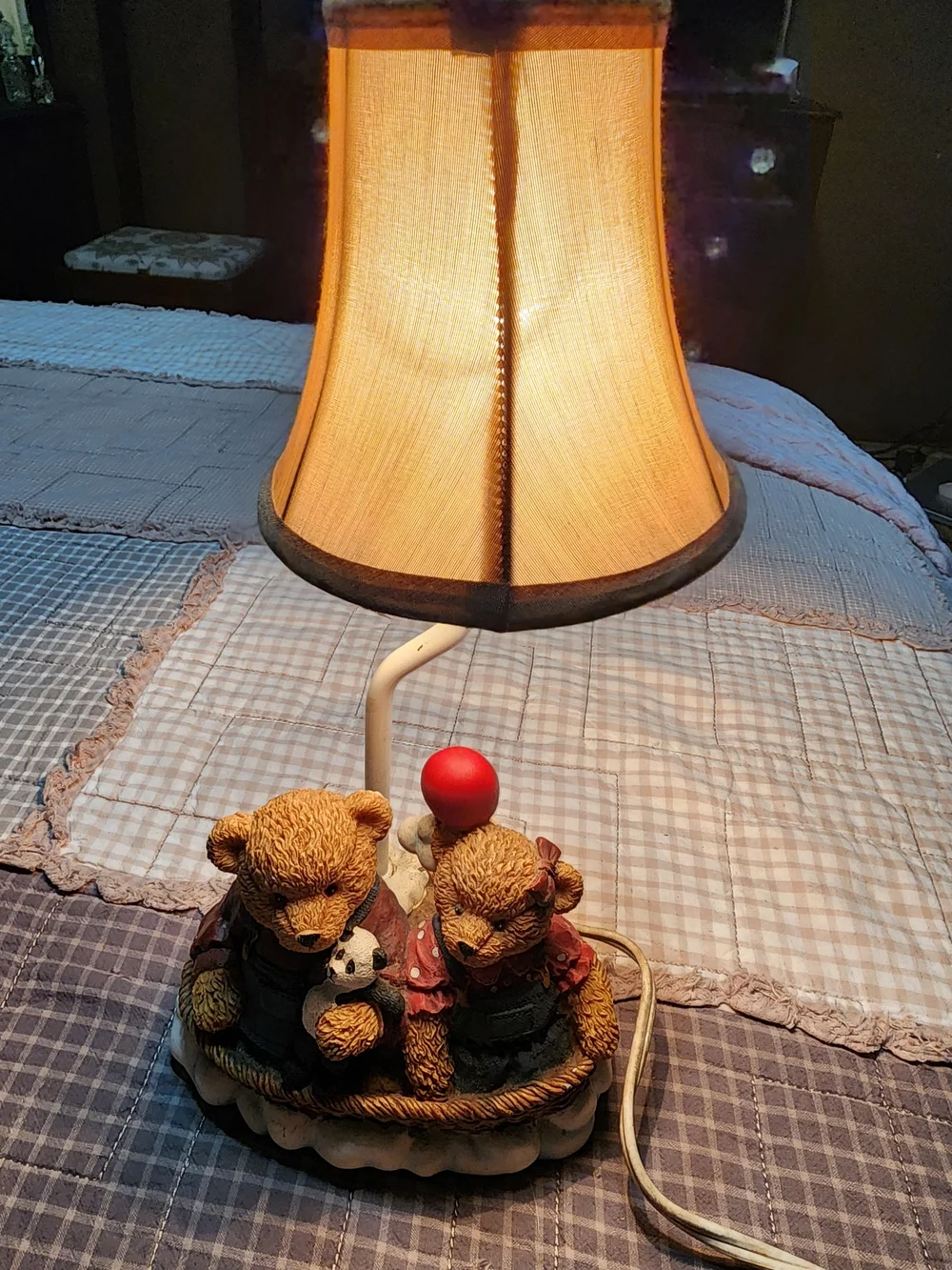 Bear Figurine Table Lamp in Beige and Brown